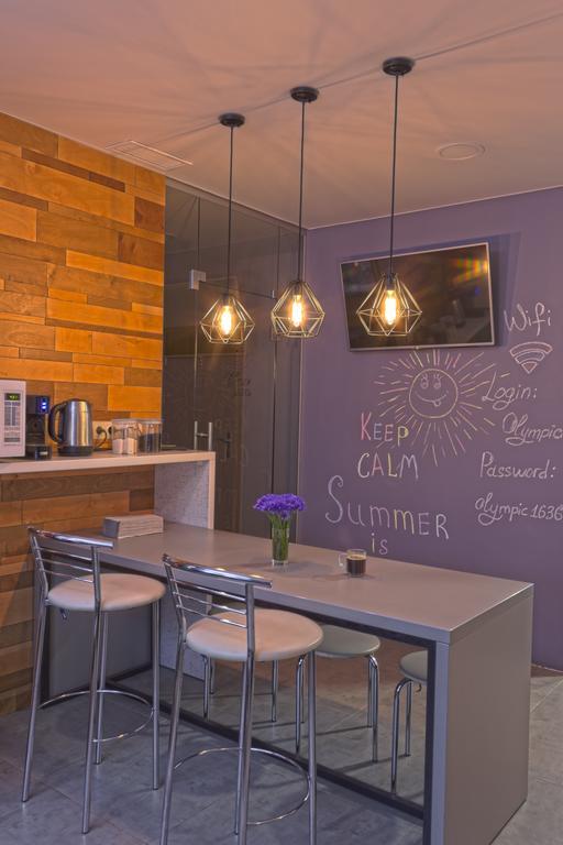 Yak Olympic Hostel Киев Екстериор снимка