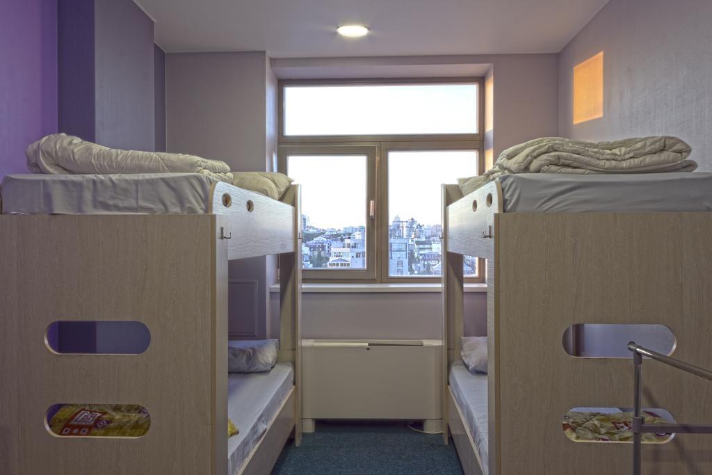 Yak Olympic Hostel Киев Екстериор снимка